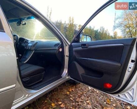 Серый Хендай Соната, объемом двигателя 2 л и пробегом 298 тыс. км за 5400 $, фото 18 на Automoto.ua