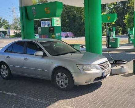 Хендай Соната 2008 у Запоріжжя на Automoto.ua Сірий Хендай Соната, об'ємом двигуна 2 л та пробігом 430 тис. км за 5500 $, фото 4 на Automoto.ua