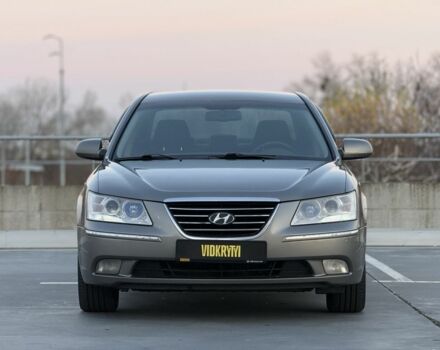 Серый Хендай Соната, объемом двигателя 2.4 л и пробегом 288 тыс. км за 6350 $, фото 2 на Automoto.ua