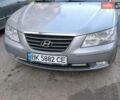 Серый Хендай Соната, объемом двигателя 2 л и пробегом 188 тыс. км за 6000 $, фото 1 на Automoto.ua