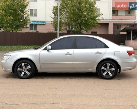 Хендай Соната 2008 в Киеве на Automoto.ua Серый Хендай Соната, объемом двигателя 2 л и пробегом 200 тыс. км за 5700 $, фото 8 на Automoto.ua