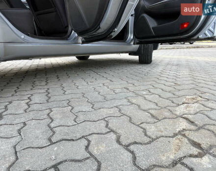 Хендай Соната 2008 у Полтаві на Automoto.ua Сірий Хендай Соната, об'ємом двигуна 2 л та пробігом 174 тис. км за 7300 $, фото 25 на Automoto.ua