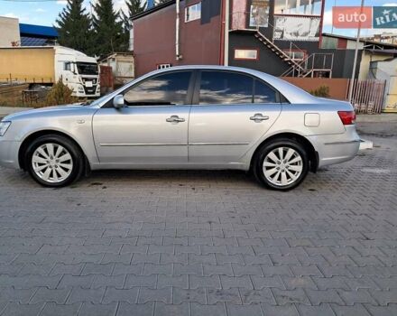 Хендай Соната 2008 у Хмельницькому на Automoto.ua Сірий Хендай Соната, об'ємом двигуна 2.4 л та пробігом 212 тис. км за 6500 $, фото 8 на Automoto.ua