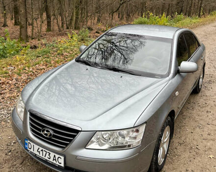 Серый Хендай Соната, объемом двигателя 2 л и пробегом 234 тыс. км за 5500 $, фото 7 на Automoto.ua
