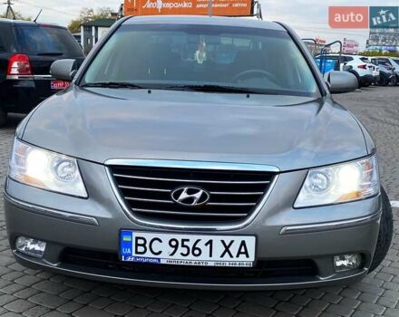 Серый Хендай Соната, объемом двигателя 2 л и пробегом 115 тыс. км за 7800 $, фото 2 на Automoto.ua