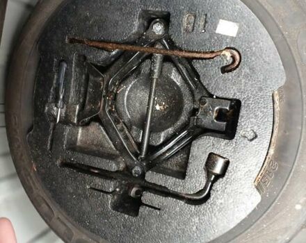 Сірий Хендай Соната, об'ємом двигуна 2 л та пробігом 170 тис. км за 7700 $, фото 10 на Automoto.ua