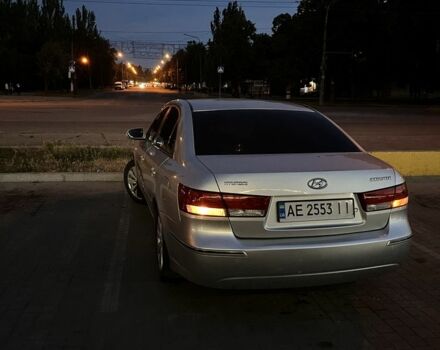 Серый Хендай Соната, объемом двигателя 2.4 л и пробегом 222 тыс. км за 5800 $, фото 2 на Automoto.ua