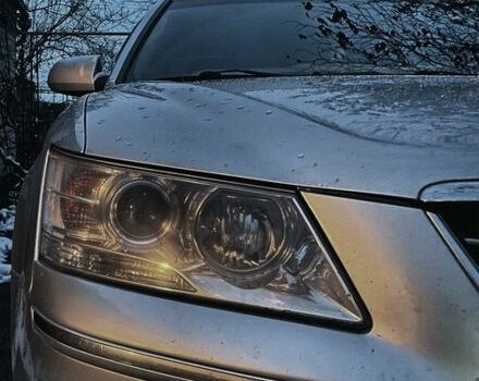 Серый Хендай Соната, объемом двигателя 2.4 л и пробегом 222 тыс. км за 5800 $, фото 4 на Automoto.ua