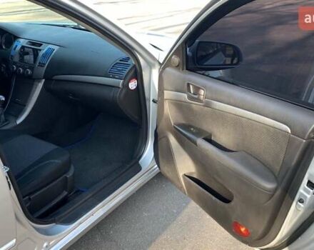 Серый Хендай Соната, объемом двигателя 2 л и пробегом 250 тыс. км за 7000 $, фото 5 на Automoto.ua