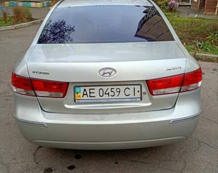 Сірий Хендай Соната, об'ємом двигуна 2 л та пробігом 350 тис. км за 4700 $, фото 5 на Automoto.ua