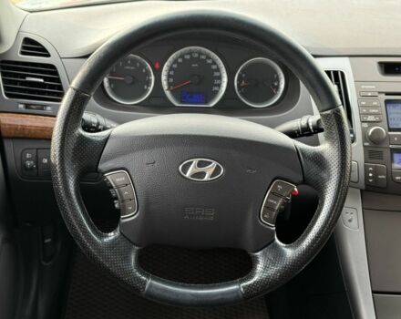 Серый Хендай Соната, объемом двигателя 2.4 л и пробегом 288 тыс. км за 6350 $, фото 10 на Automoto.ua