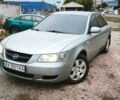 Хендай Соната 2008 у Києві на Automoto.ua Сірий Хендай Соната, об'ємом двигуна 2 л та пробігом 286 тис. км за 5499 $, фото 1 на Automoto.ua