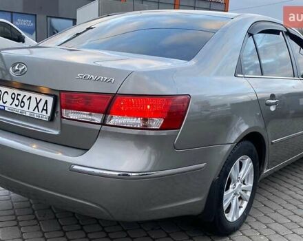 Серый Хендай Соната, объемом двигателя 2 л и пробегом 115 тыс. км за 7800 $, фото 12 на Automoto.ua