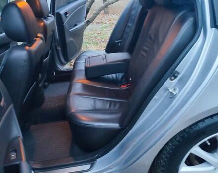 Сірий Хендай Соната, об'ємом двигуна 3.34 л та пробігом 280 тис. км за 7000 $, фото 11 на Automoto.ua