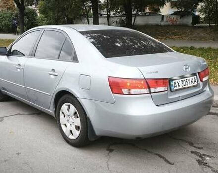 Хендай Соната 2008 у Києві на Automoto.ua Сірий Хендай Соната, об'ємом двигуна 2 л та пробігом 186 тис. км за 5300 $, фото 1 на Automoto.ua