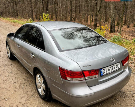 Серый Хендай Соната, объемом двигателя 2 л и пробегом 234 тыс. км за 5500 $, фото 13 на Automoto.ua