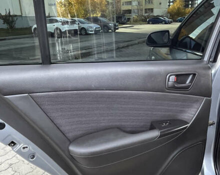 Хендай Соната 2008 у Полтаві на Automoto.ua Сірий Хендай Соната, об'ємом двигуна 2 л та пробігом 174 тис. км за 7300 $, фото 27 на Automoto.ua