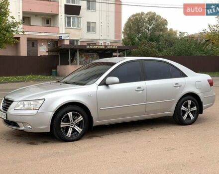 Хендай Соната 2008 в Киеве на Automoto.ua Серый Хендай Соната, объемом двигателя 2 л и пробегом 200 тыс. км за 5700 $, фото 7 на Automoto.ua