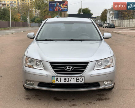 Хендай Соната 2008 в Киеве на Automoto.ua Серый Хендай Соната, объемом двигателя 2 л и пробегом 200 тыс. км за 5700 $, фото 1 на Automoto.ua