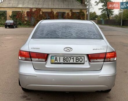Хендай Соната 2008 в Киеве на Automoto.ua Серый Хендай Соната, объемом двигателя 2 л и пробегом 200 тыс. км за 5700 $, фото 14 на Automoto.ua