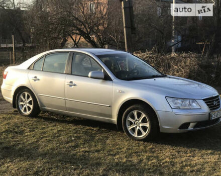 Сірий Хендай Соната, об'ємом двигуна 2 л та пробігом 240 тис. км за 8000 $, фото 3 на Automoto.ua