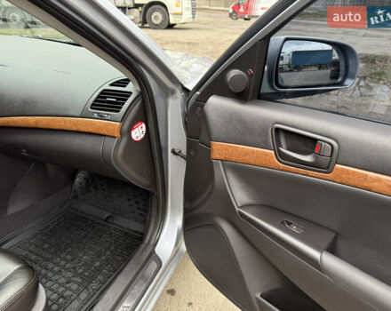 Серый Хендай Соната, объемом двигателя 2.4 л и пробегом 266 тыс. км за 8500 $, фото 17 на Automoto.ua