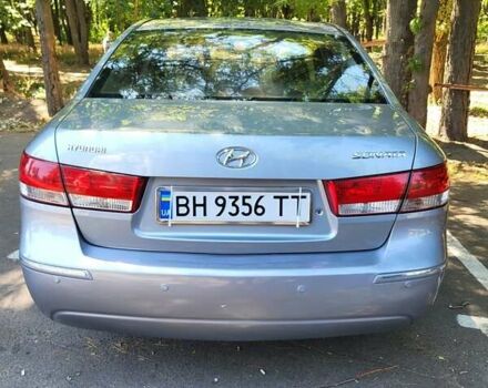Хендай Соната 2008 у Одесі на Automoto.ua Сірий Хендай Соната, об'ємом двигуна 2 л та пробігом 328 тис. км за 5900 $, фото 3 на Automoto.ua