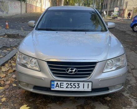 Серый Хендай Соната, объемом двигателя 2.4 л и пробегом 222 тыс. км за 5800 $, фото 5 на Automoto.ua