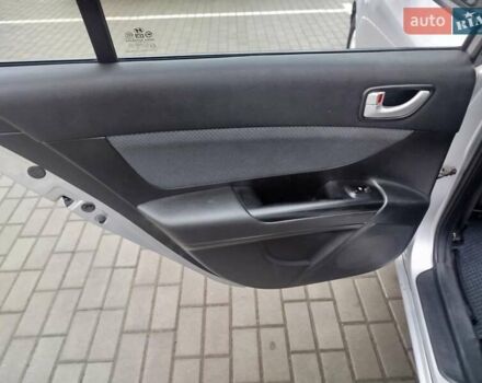 Сірий Хендай Соната, об'ємом двигуна 1.99 л та пробігом 350 тис. км за 6200 $, фото 15 на Automoto.ua