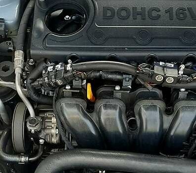 Серый Хендай Соната, объемом двигателя 2 л и пробегом 278 тыс. км за 6800 $, фото 6 на Automoto.ua