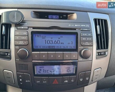 Хендай Соната 2008 у Хмельницькому на Automoto.ua Сірий Хендай Соната, об'ємом двигуна 2.4 л та пробігом 212 тис. км за 6500 $, фото 12 на Automoto.ua