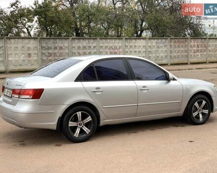 Хендай Соната 2008 в Киеве на Automoto.ua Серый Хендай Соната, объемом двигателя 2 л и пробегом 200 тыс. км за 5700 $, фото 20 на Automoto.ua