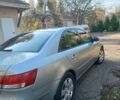 Сірий Хендай Соната, об'ємом двигуна 2 л та пробігом 170 тис. км за 7700 $, фото 3 на Automoto.ua