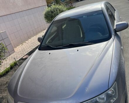 Серый Хендай Соната, объемом двигателя 2.4 л и пробегом 332 тыс. км за 4910 $, фото 2 на Automoto.ua