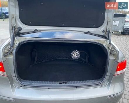 Серый Хендай Соната, объемом двигателя 2 л и пробегом 115 тыс. км за 7800 $, фото 20 на Automoto.ua