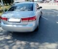 Сірий Хендай Соната, об'ємом двигуна 2 л та пробігом 345 тис. км за 4199 $, фото 3 на Automoto.ua