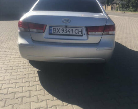 Серый Хендай Соната, объемом двигателя 2 л и пробегом 345 тыс. км за 5200 $, фото 1 на Automoto.ua