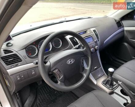 Хендай Соната 2008 в Киеве на Automoto.ua Серый Хендай Соната, объемом двигателя 2 л и пробегом 200 тыс. км за 5700 $, фото 34 на Automoto.ua