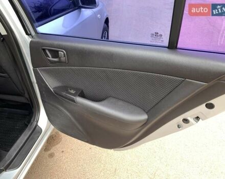 Хендай Соната 2008 в Киеве на Automoto.ua Серый Хендай Соната, объемом двигателя 2 л и пробегом 200 тыс. км за 5700 $, фото 39 на Automoto.ua