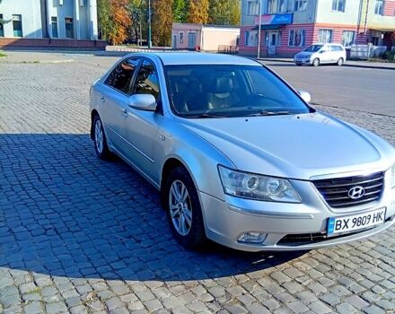 Серый Хендай Соната, объемом двигателя 2 л и пробегом 190 тыс. км за 5500 $, фото 6 на Automoto.ua