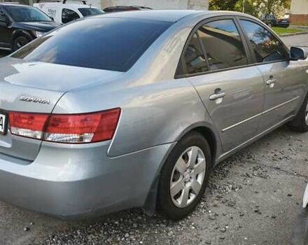 Хендай Соната 2008 у Києві на Automoto.ua Сірий Хендай Соната, об'ємом двигуна 2 л та пробігом 186 тис. км за 5300 $, фото 8 на Automoto.ua