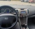 Хендай Соната 2008 у Одесі на Automoto.ua Сірий Хендай Соната, об'ємом двигуна 2.4 л та пробігом 285 тис. км за 6400 $, фото 5 на Automoto.ua