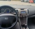 Серый Хендай Соната, объемом двигателя 2.4 л и пробегом 288 тыс. км за 6700 $, фото 8 на Automoto.ua