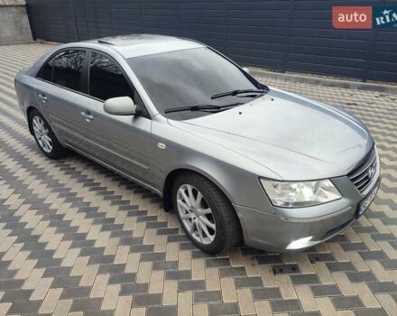 Сірий Хендай Соната, об'ємом двигуна 3.34 л та пробігом 280 тис. км за 7000 $, фото 3 на Automoto.ua