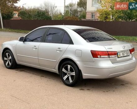 Хендай Соната 2008 в Киеве на Automoto.ua Серый Хендай Соната, объемом двигателя 2 л и пробегом 200 тыс. км за 5700 $, фото 10 на Automoto.ua