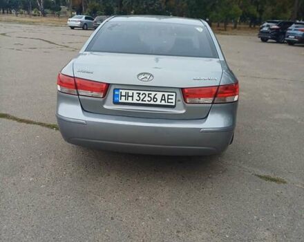Серый Хендай Соната, объемом двигателя 2.4 л и пробегом 288 тыс. км за 6700 $, фото 3 на Automoto.ua