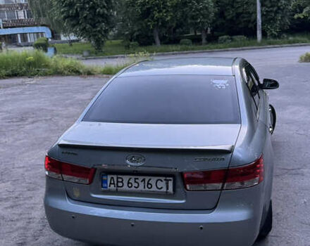 Сірий Хендай Соната, об'ємом двигуна 2.36 л та пробігом 197 тис. км за 6500 $, фото 10 на Automoto.ua