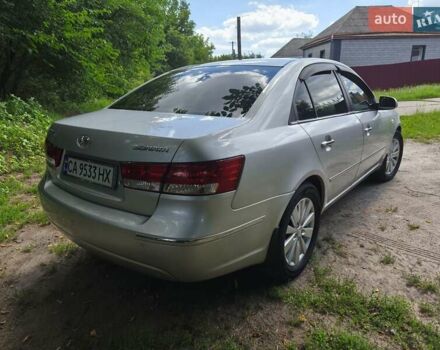 Сірий Хендай Соната, об'ємом двигуна 2.4 л та пробігом 231 тис. км за 7200 $, фото 6 на Automoto.ua