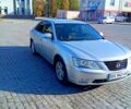 Сірий Хендай Соната, об'ємом двигуна 2 л та пробігом 190 тис. км за 5500 $, фото 1 на Automoto.ua