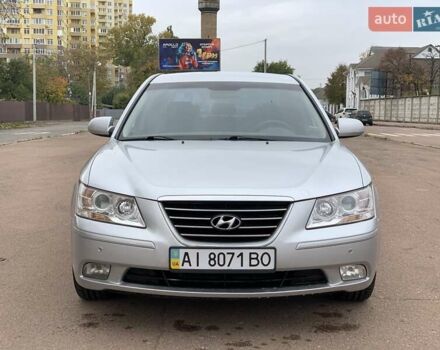 Хендай Соната 2008 в Киеве на Automoto.ua Серый Хендай Соната, объемом двигателя 2 л и пробегом 200 тыс. км за 5700 $, фото 2 на Automoto.ua